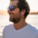 Handsome, tall and tanned guy wants to meet shy woman in Peterborough